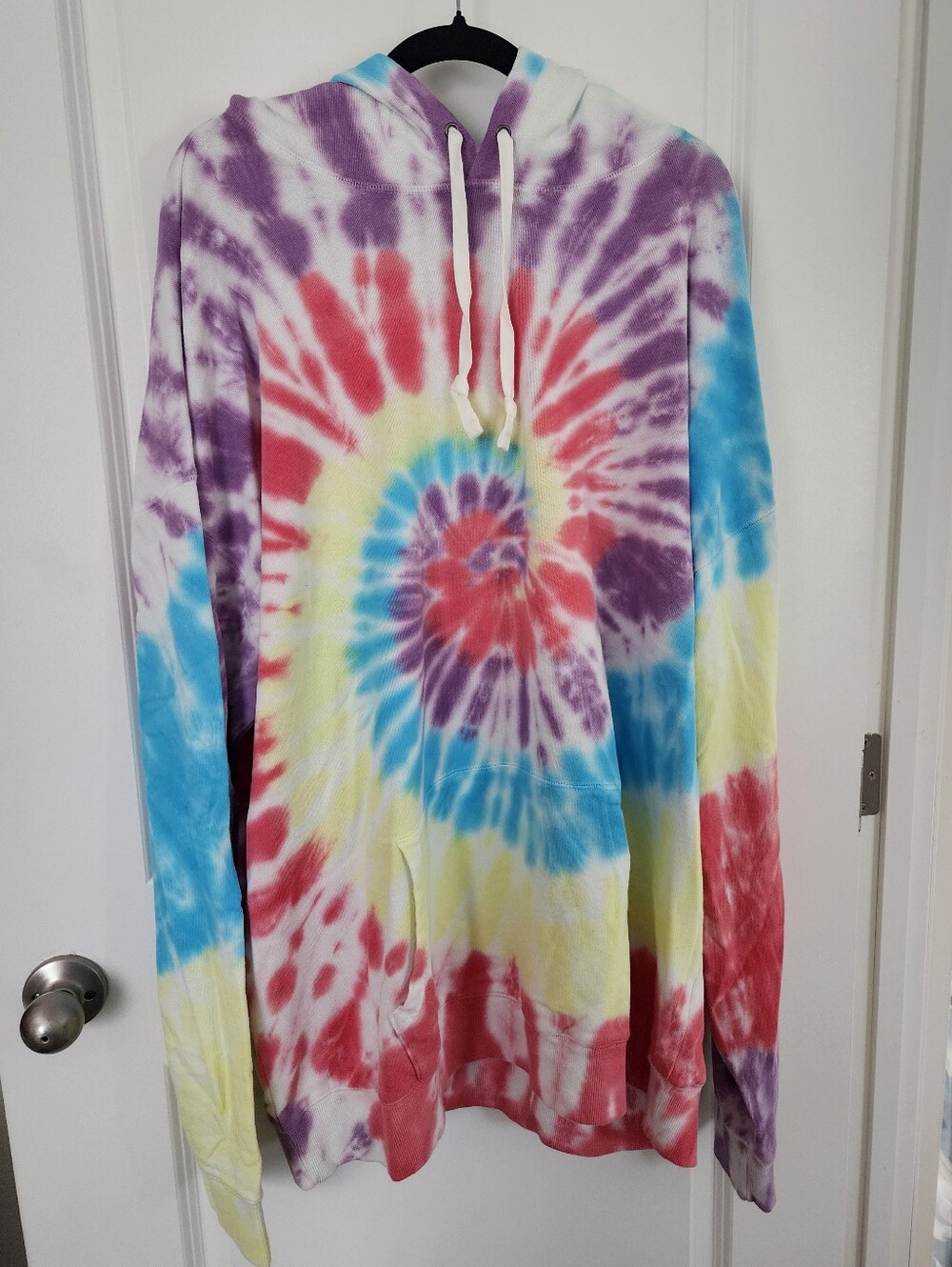 NWT. Old Navy Tie-Dye Hoodie in Pink and Purple SIZE 3XLT.